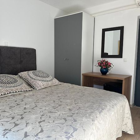Apartments Tomas II Дубровник Екстериор снимка